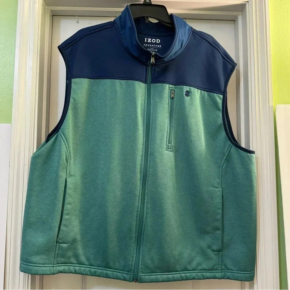 IZOD Men's Advantage Performance Spectator Colorblock Fleece Vest